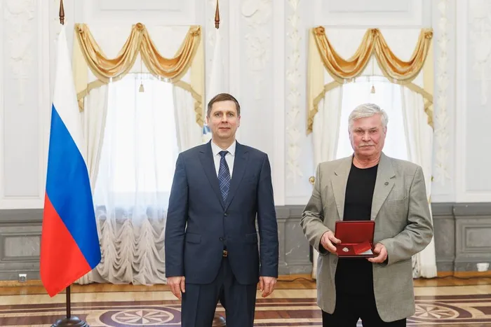 rs_9Q6i9pebuFpqbFDXkSDaauqxKuUV4OE2tlJde9ksg8e1x_bwojwp7hDSb7qzfOS_bPEB8aSbYiLMCUmwNBDkG